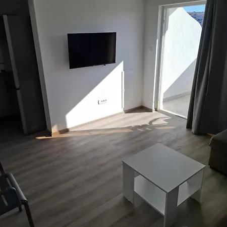 Mirko Diving Center 招待所